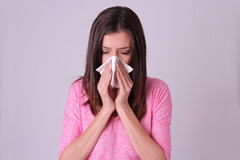 アレルギー性鼻炎!種類と症状:【医師監修】日本人の約40%がアレルギー性鼻炎!